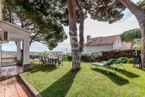 House for sale in Sant Feliu de Guixols, Girona, Spain 4 bedrooms, 139 sq.m. No. 156796 - photo 2