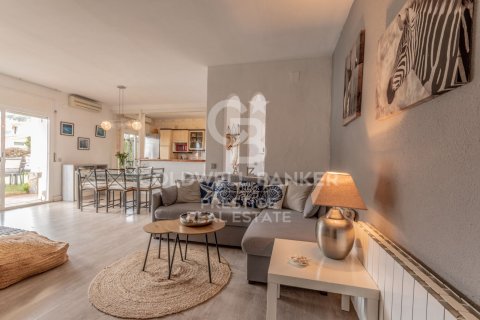 House for sale in Sant Feliu de Guixols, Girona, Spain 4 bedrooms, 139 sq.m. No. 156796 - photo 6