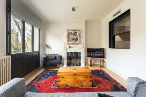 Huoneisto myytävänä Barcelona, Espanja, 4 makuuhuonetta, 199 m2 No. 156797 - kuva 6