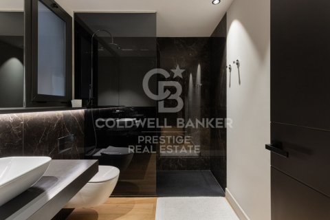 Huoneisto myytävänä Barcelona, Espanja, 4 makuuhuonetta, 199 m2 No. 156797 - kuva 21