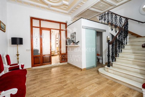 Продажа дома в Олива, Валенсия, Испания 8 спален, 506м2 №156795 - фото 2