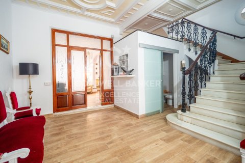 House for sale in Oliva, Valencia, Spain 5 bedrooms, 506 sq.m. No. 156795 - photo 4