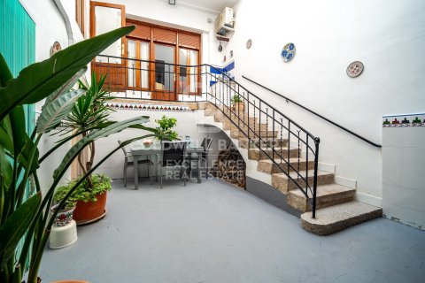House for sale in Oliva, Valencia, Spain 5 bedrooms, 506 sq.m. No. 156795 - photo 13
