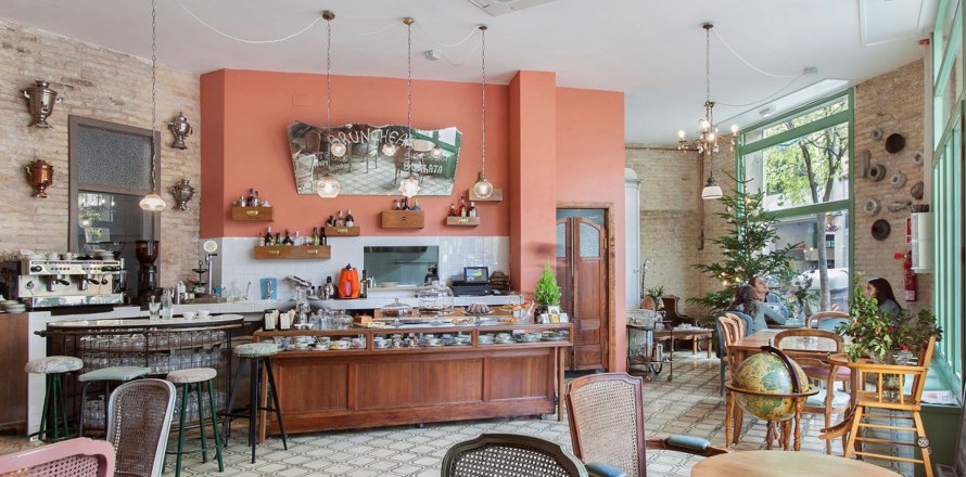 Commercial property L'Eixample, Barcelona, Spain 160 sq.m. No. 138822