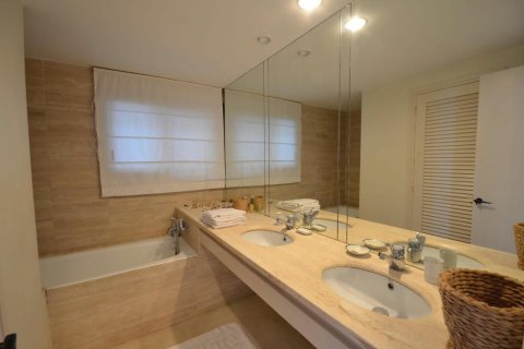 Talo myytävänä Begur, Girona, Espanja, 4 makuuhuonetta,  No. 141196 - kuva 23