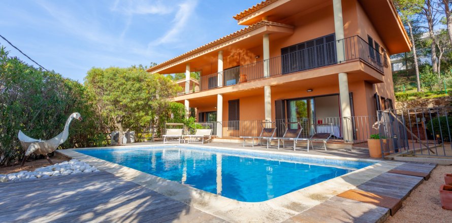 Dom w Tamariu, Girona, Hiszpania 5 sypialni, nr 141197