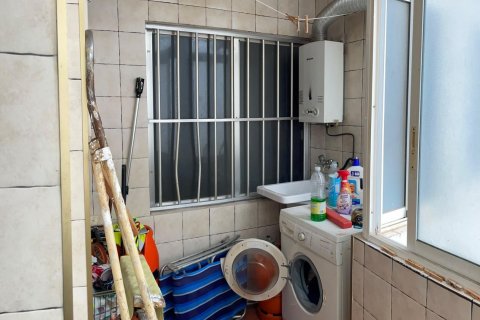 Apartment for sale in Torrevieja, Alicante, Spain 4 bedrooms, 177 sq.m. No. 196145 - photo 11