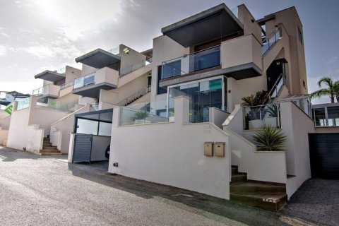 Villa in San Miguel de Salinas, Alicante, Spanien 2 Schlafzimmer, 91 m2 Nr. 196144