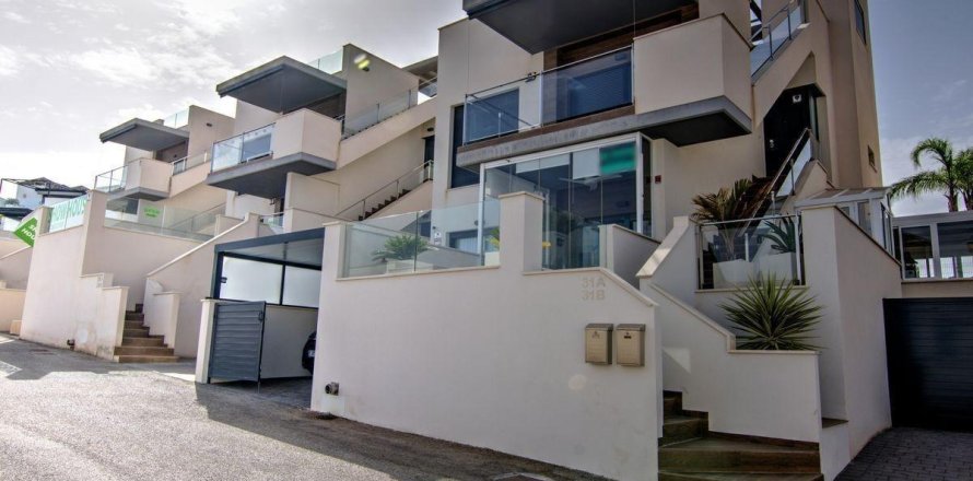 Villa in San Miguel de Salinas, Alicante, Spanien 2 Schlafzimmer, 91 m2 Nr. 196144