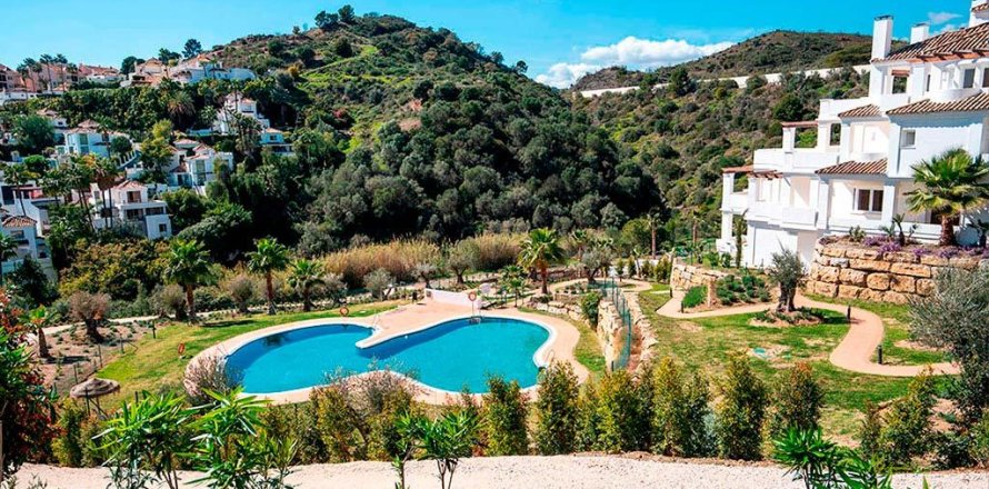 Apartment Nueva Andalucia, Malaga, Spain 2 bedrooms, 89 sq.m. No. 132977