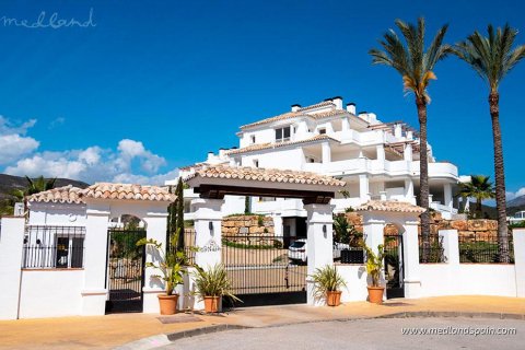 Apartment for sale Nueva Andalucia, Malaga, Spain 2 bedrooms, 89 sq.m. No. 132977 - photo 8