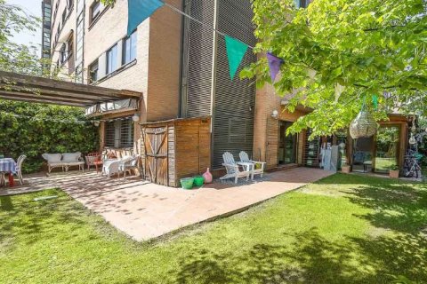 Apartment for sale Madrid, Spain 2 bedrooms, 143 sq.m. No. 76227 - photo 4