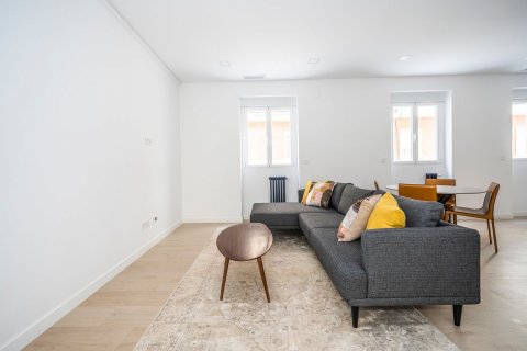 Apartment for sale Madrid, Spain 2 bedrooms,  No. 76231 - photo 1