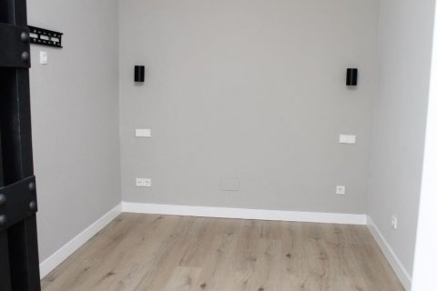 Apartment for sale Madrid, Spain 2 bedrooms, 69 sq.m. No. 76228 - photo 8