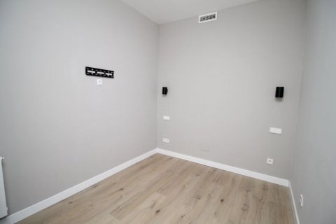 Apartment for sale Madrid, Spain 2 bedrooms, 69 sq.m. No. 76228 - photo 6
