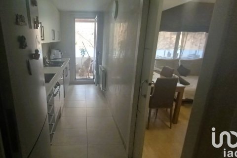 Dzīvoklis pārdošanā Mataro, Barcelona, Spānijā 3 istabas, 85 m2 Nr. 154103 - attēls 8