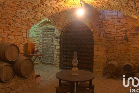 Hus till salu i Valls, Tarragona, Spanien 4 sovrum, 531 kvm. Nr. 154104 - foto 5