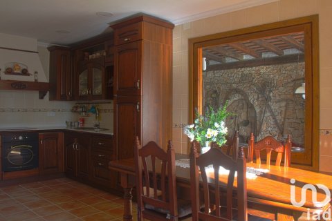 Hus till salu i Valls, Tarragona, Spanien 4 sovrum, 531 kvm. Nr. 154104 - foto 7