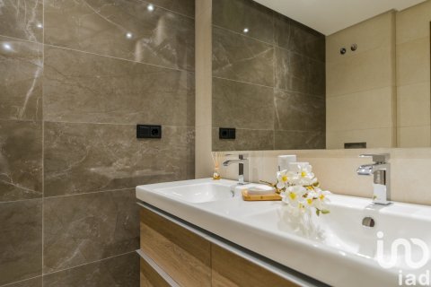 Продажа пентхауса в Нуэва Андалусия, Малага, Испания 3 спальни, 122м2 №154102 - фото 16