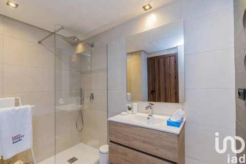 Продажа пентхауса в Нуэва Андалусия, Малага, Испания 3 спальни, 122м2 №154102 - фото 13