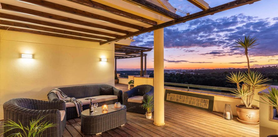 Huoneisto Dehesa De Campoamor, Alicante, Espanja 2 makuuhuonetta, 196 m2 No. 139521