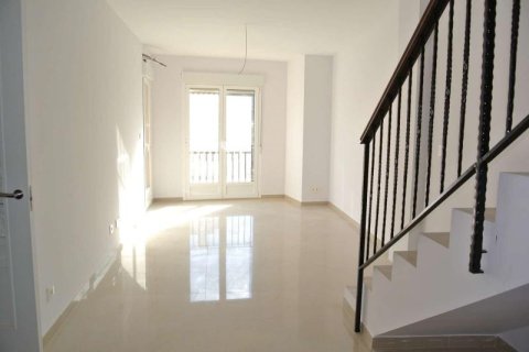 Lägenhet till salu Villena, Alicante, Spanien 5 sovrum, 283 kvm. Nr. 139518 - foto 11