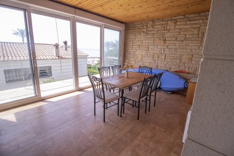 House for sale in Coma-Ruga, Tarragona, Spain 8 bedrooms, No. 141288 - photo 19