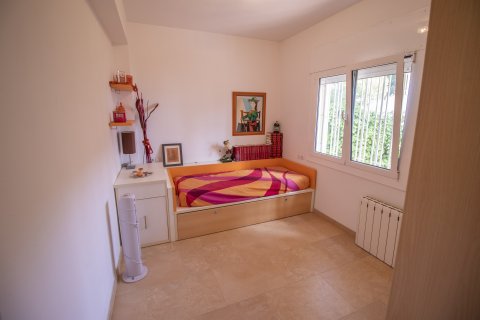 House for sale in Coma-Ruga, Tarragona, Spain 8 bedrooms, No. 141288 - photo 24