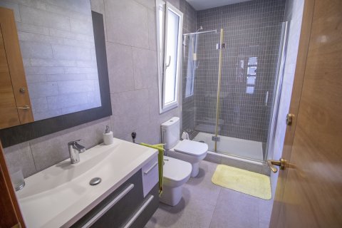 House for sale in Coma-Ruga, Tarragona, Spain 8 bedrooms, No. 141288 - photo 8