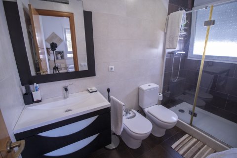 House for sale in Coma-Ruga, Tarragona, Spain 8 bedrooms, No. 141288 - photo 9