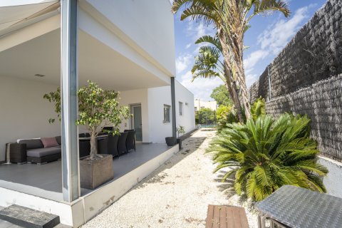 House for sale in Coma-Ruga, Tarragona, Spain 4 bedrooms, No. 141287 - photo 11