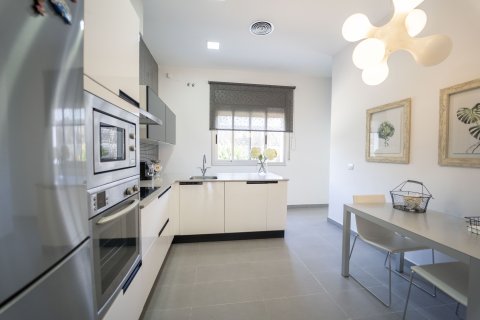 House for sale in Coma-Ruga, Tarragona, Spain 4 bedrooms, No. 141287 - photo 28