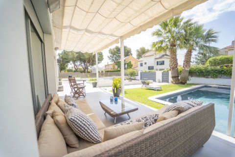 House for sale in Coma-Ruga, Tarragona, Spain 4 bedrooms, No. 141287 - photo 5