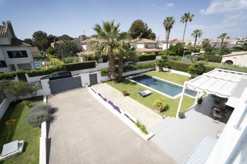 House for sale in Coma-Ruga, Tarragona, Spain 4 bedrooms, No. 141287 - photo 16