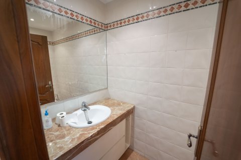 House for sale in Calafell, Tarragona, Spain 4 bedrooms, No. 141286 - photo 17