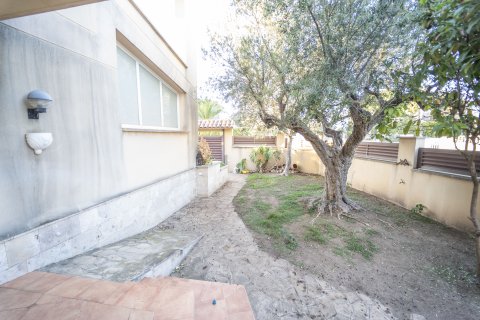 House for sale in Calafell, Tarragona, Spain 4 bedrooms, No. 141286 - photo 8