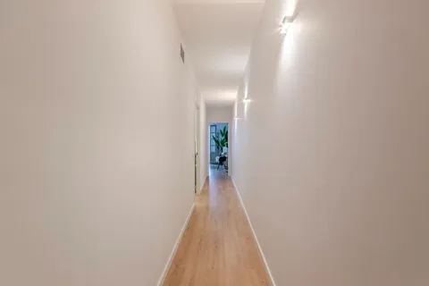 Apartamento en venta en Barcelona, España 2 dormitorios, No. 141289 - foto 17