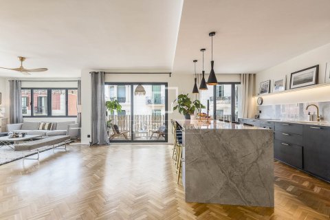 Huoneisto Barcelona, Espanja 2 makuuhuonetta, 120 m2 No. 150338