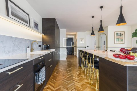 Dzīvoklis pārdošanā Barcelona, Spānijā 2 istabas, 120 m2 Nr. 150338 - attēls 13