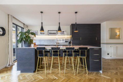 Dzīvoklis pārdošanā Barcelona, Spānijā 2 istabas, 120 m2 Nr. 150338 - attēls 15