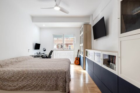 Dzīvoklis pārdošanā Barcelona, Spānijā 3 istabas, 94 m2 Nr. 150335 - attēls 13