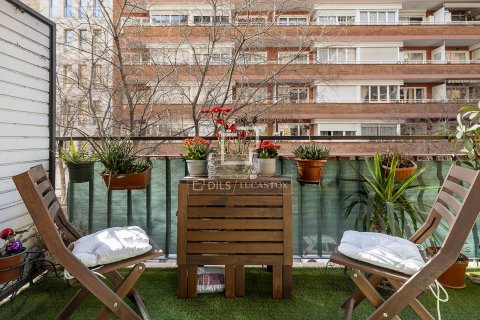 Dzīvoklis pārdošanā Barcelona, Spānijā 3 istabas, 94 m2 Nr. 150335 - attēls 3