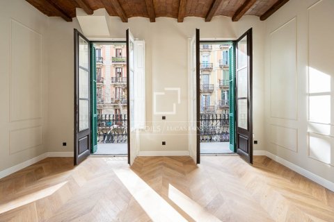 Apartamento en Barcelona, España 2 dormitorios, 97 m2 No. 150340