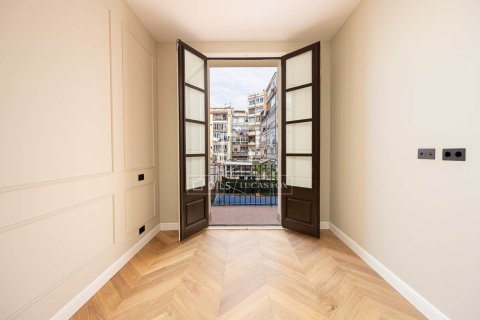 Apartamento en venta en Barcelona, España 2 dormitorios, 97 m2 No. 150340 - foto 23