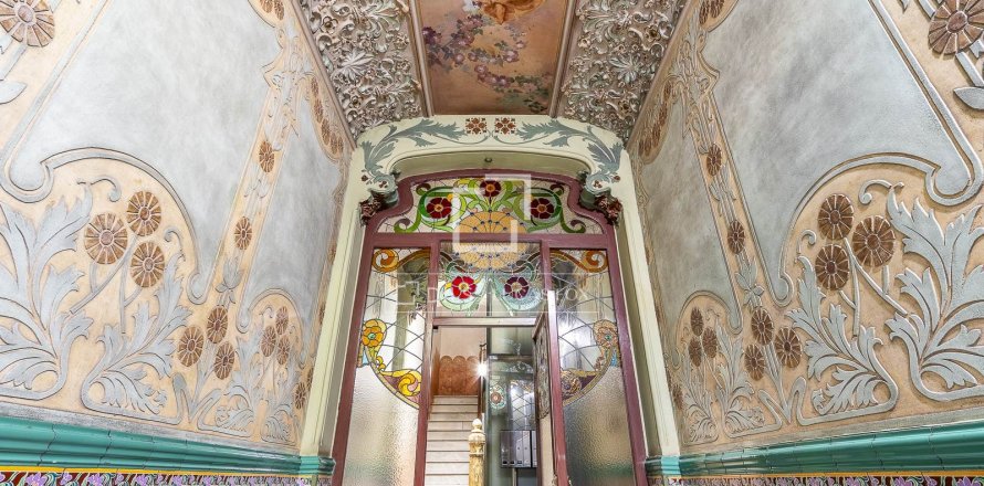 Wohnung in Barcelona, Spanien 4 Schlafzimmer, 134 m2 Nr. 150339