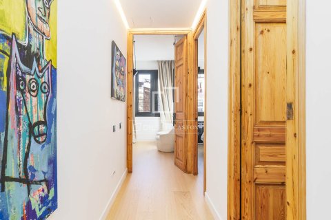 Dzīvoklis pārdošanā Barcelona, Spānijā 4 istabas, 134 m2 Nr. 150339 - attēls 23