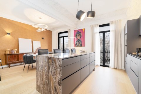 Dzīvoklis pārdošanā Barcelona, Spānijā 4 istabas, 134 m2 Nr. 150339 - attēls 13