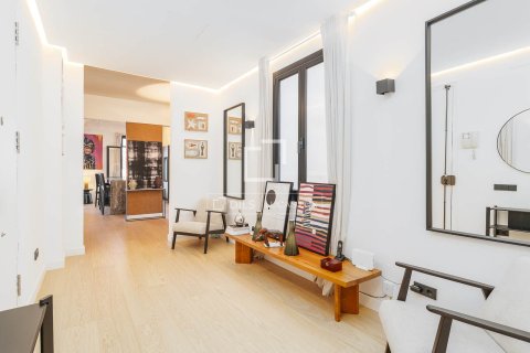Dzīvoklis pārdošanā Barcelona, Spānijā 4 istabas, 134 m2 Nr. 150339 - attēls 21