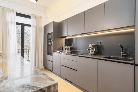 Dzīvoklis pārdošanā Barcelona, Spānijā 4 istabas, 134 m2 Nr. 150339 - attēls 14