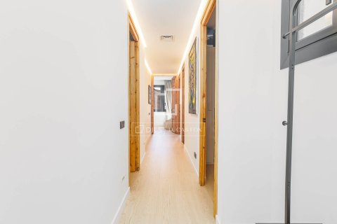 Dzīvoklis pārdošanā Barcelona, Spānijā 4 istabas, 134 m2 Nr. 150339 - attēls 22